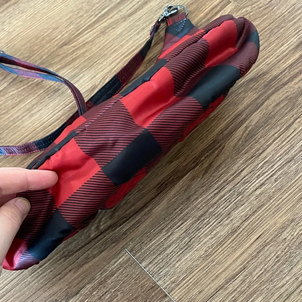Lug Hippy 2 crossbody bag red black buffalo plaid pattern.